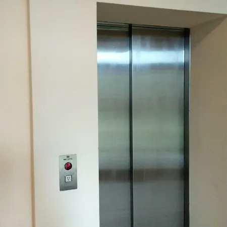 Pine Tree 2 - B7 Apartment